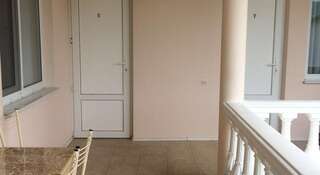 Гостиница Guest House na Telmana Геленджик Большой двухместный номер-4