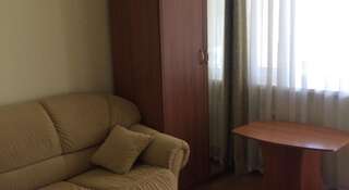 Гостиница Guest House na Telmana Геленджик Стандартный четырехместный номер-5