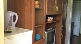 Гостиница Guest House na Telmana Геленджик Стандартный четырехместный номер-6